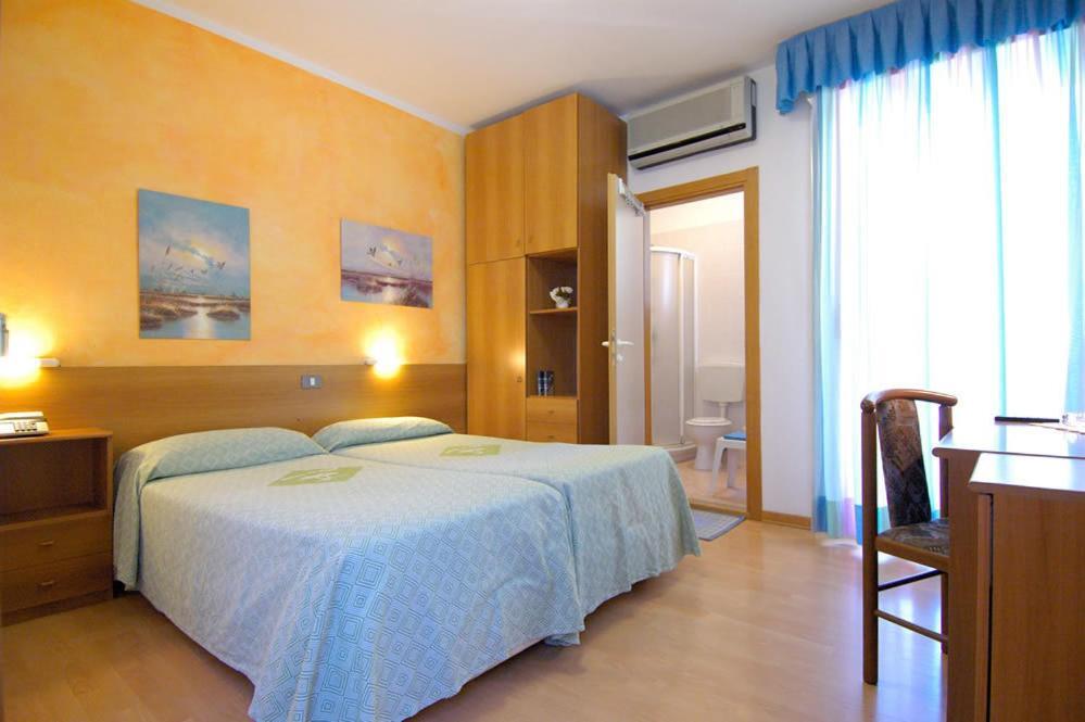 Hotel Ai Pini Grado Exterior photo